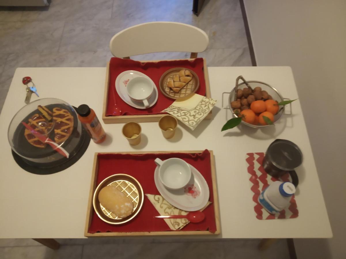 La Gran Dama Bed & Breakfast Roseto Degli Abruzzi Exterior photo