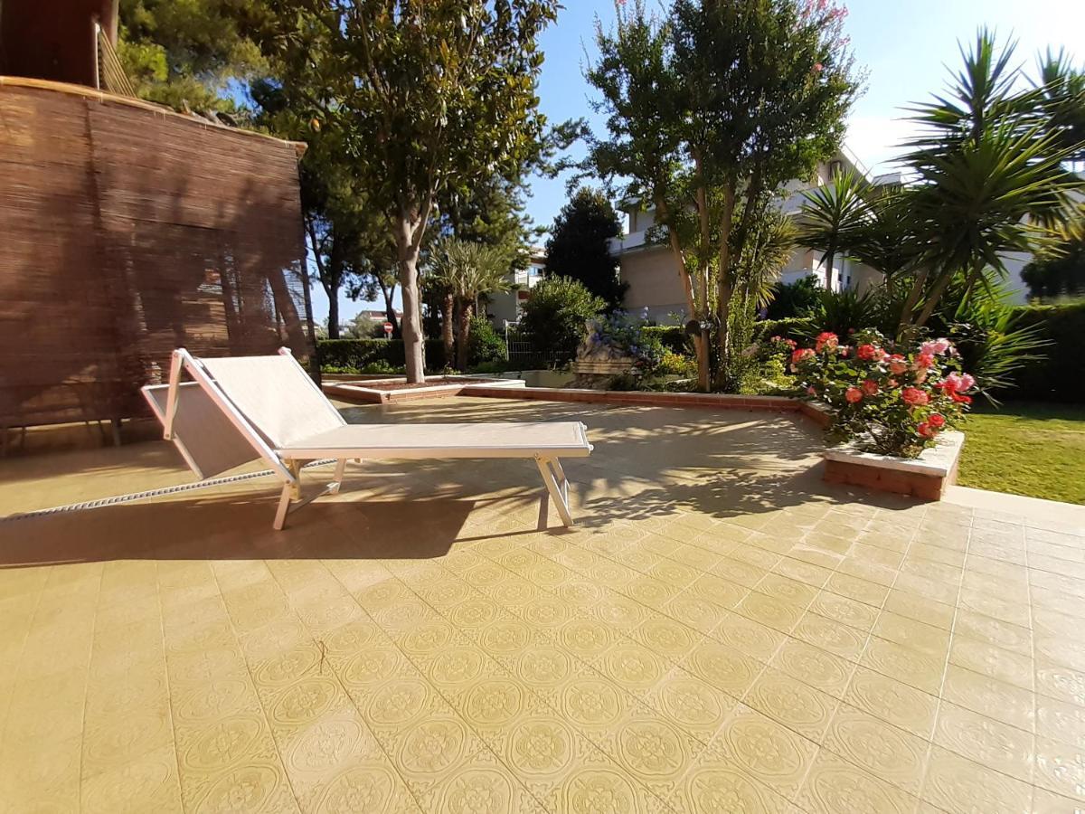La Gran Dama Bed & Breakfast Roseto Degli Abruzzi Exterior photo